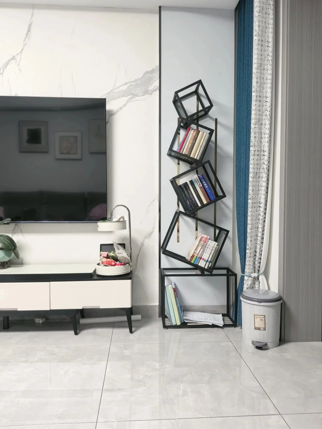 Metal Modern Bookcase Shelf for Home Storage